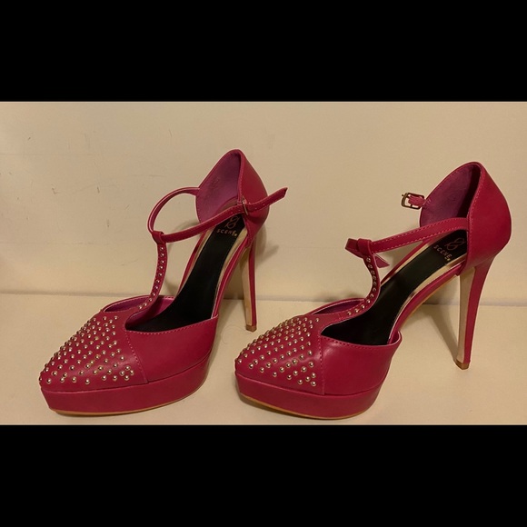 Pink heels - Picture 2 of 4